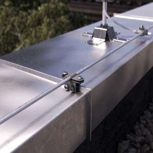 Держатель Clip на подставке (StZn/Pa) 318061 LEO Lightman